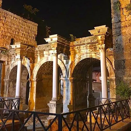 Muzikhome Apartment Antalya
