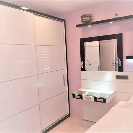 Muzikhome Apartment